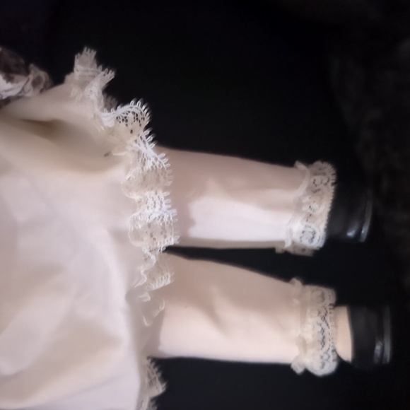 AVAILABLE - Vintage RETIRED Ashton Drake "Little Women Porcelain Doll" Amy! 15" - Picture 6 of 6